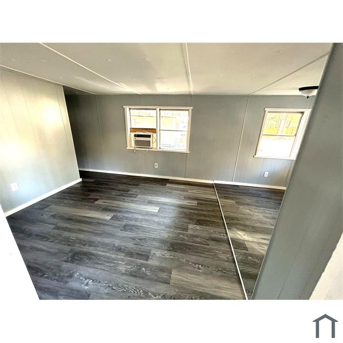 Sterlingwood home photo 3